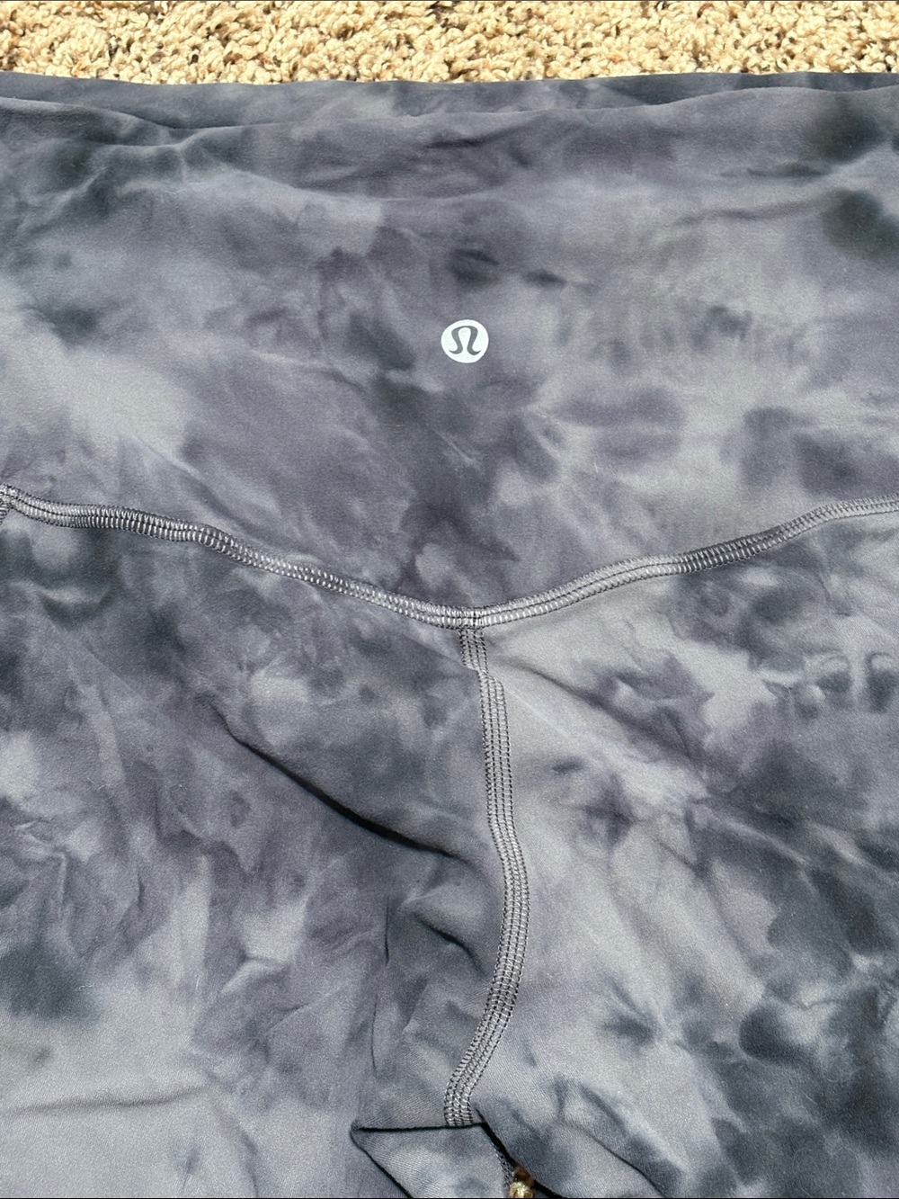 Lululemon Grey Tie Dye Align Shorts Size 8 High Waist ✨GUC Soft & Cute - Picture 6 of 7